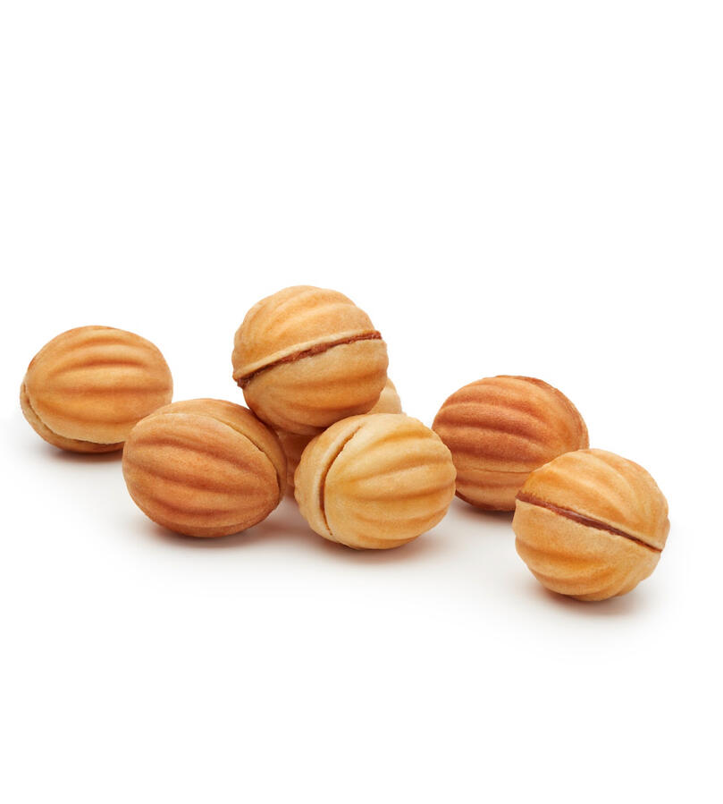 Nuts with caramel filling